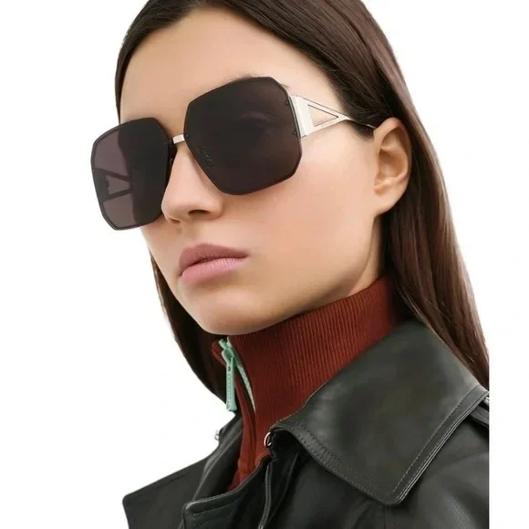 NEW BOTTEGA VENETA SUNGLASSES BOTTEGA VENETA BV1085SA 001 - Picture 2 of 3